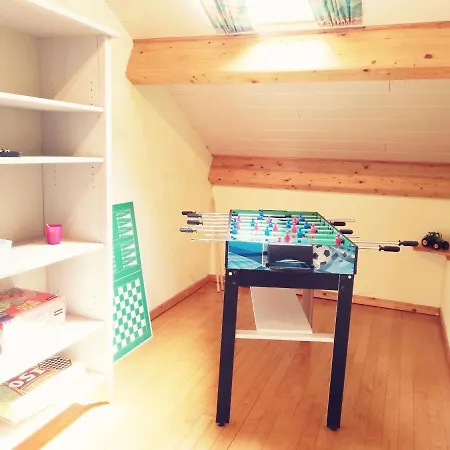 Wooden Interior Nice Garden And Quiet Situation Recht
